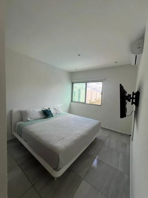 Midtown Cancun Apartment 0*,