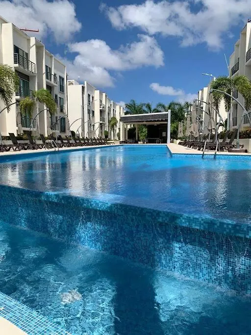 Midtown Cancun Apartment 0*,