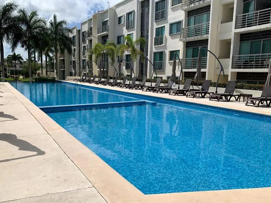 Midtown Cancun Apartment 0*,
